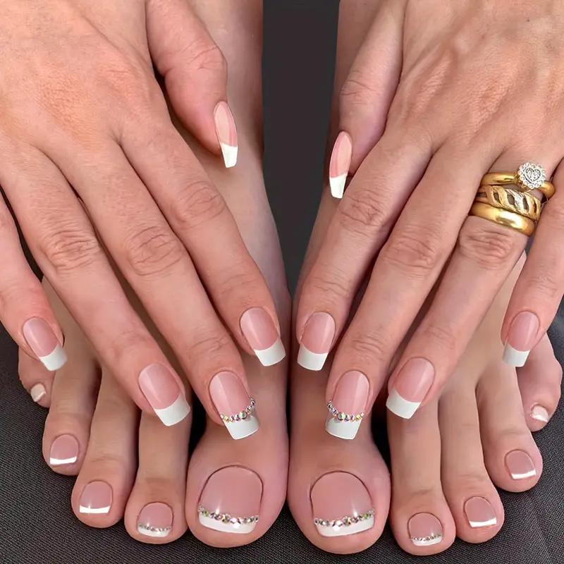 Rhinestone French Tip Nail Set