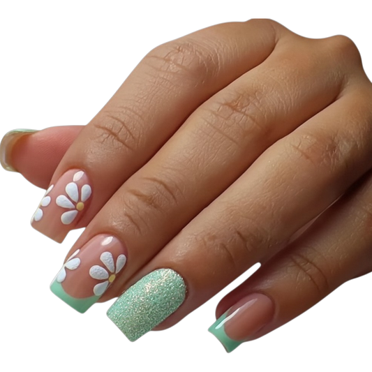 Mint Daisy | Medium Square Floral Press-On Nails